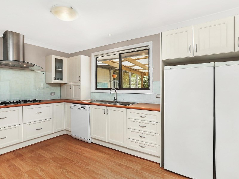 33 King Street, Hill Top NSW 2575