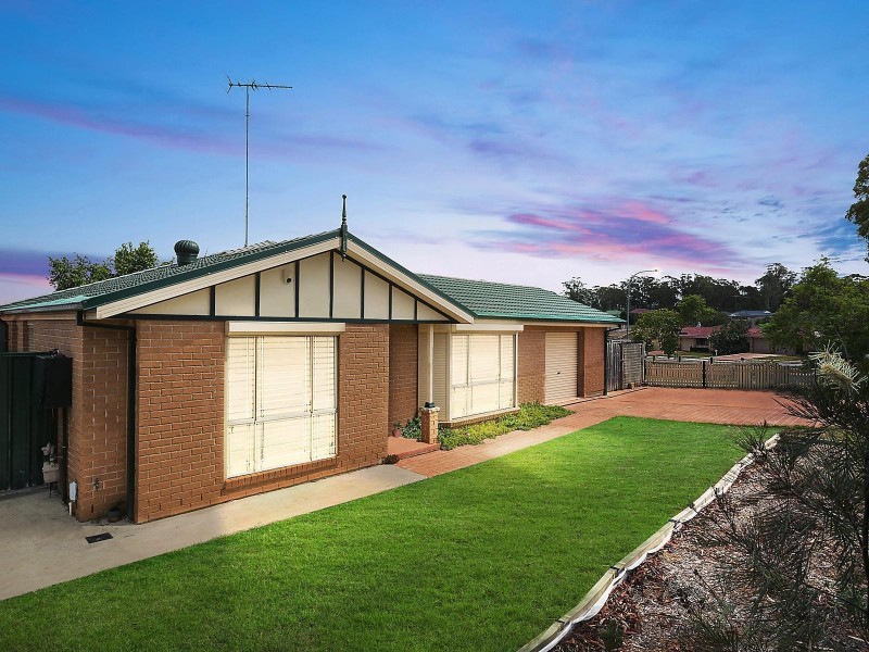 52 Tramway Drive, Currans Hill NSW 2567