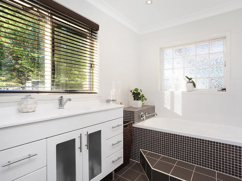 130 Bargo River Road, Tahmoor NSW 2573