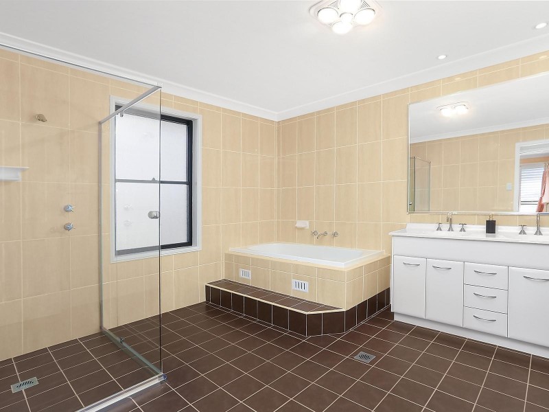 8 Oxenbridge Avenue, Wilton NSW 2571