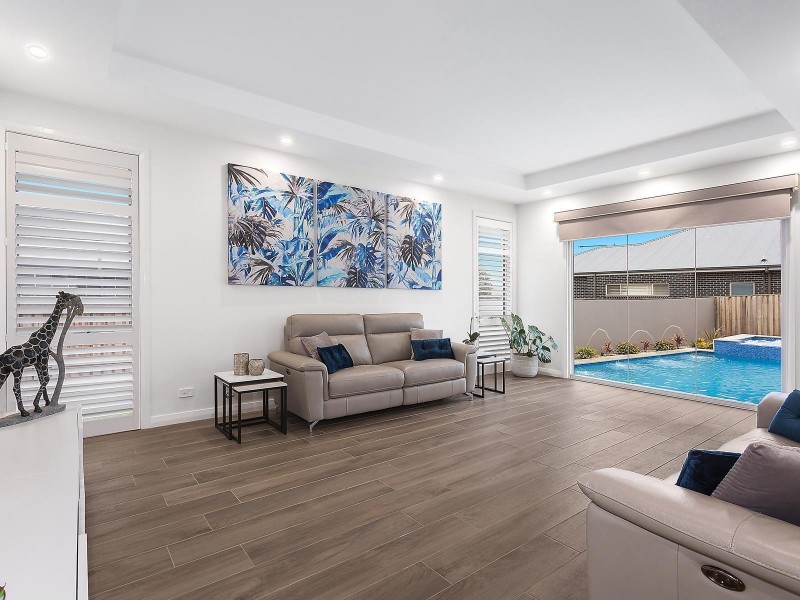 3 Emmaline Avenue, The Oaks NSW 2570