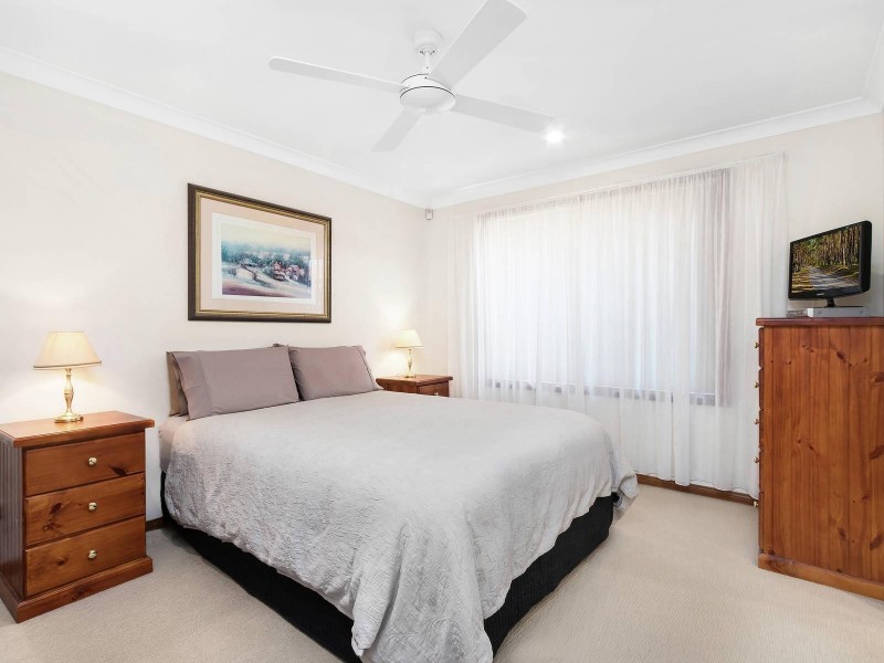 2 Hoop Place, Spring Farm NSW 2570