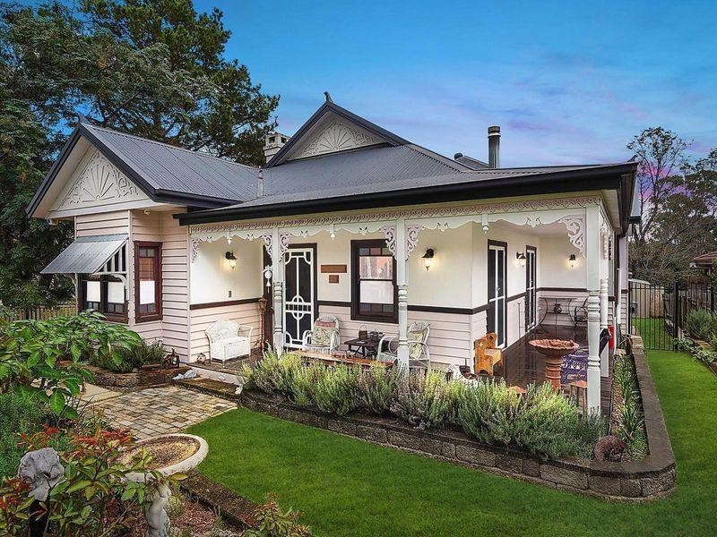 865 Montpelier Drive, The Oaks NSW 2570