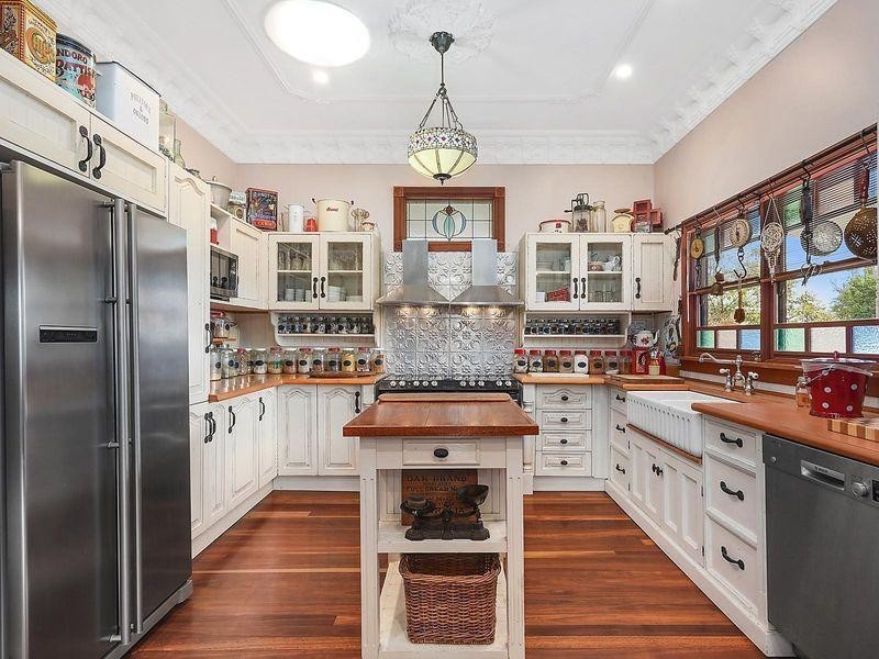 865 Montpelier Drive, The Oaks NSW 2570