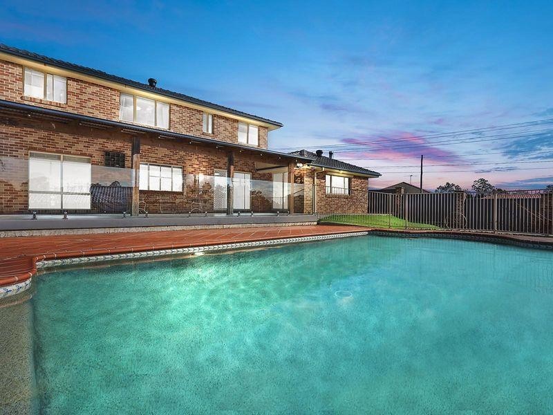24 Devitt Crescent, The Oaks NSW 2570