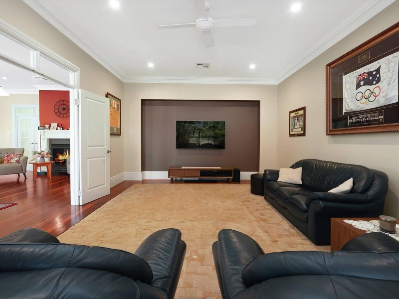 10 Carramar Close, Picton NSW 2571