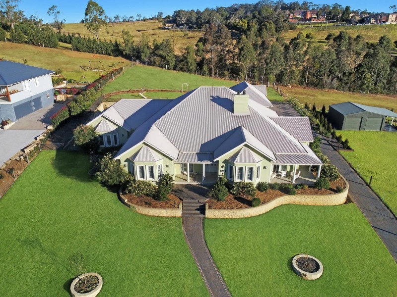 10 Carramar Close, Picton NSW 2571