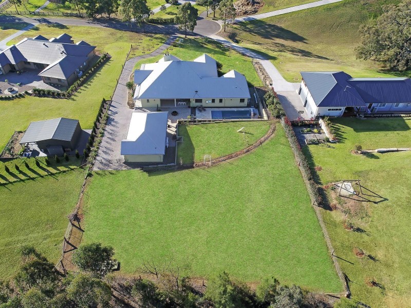 10 Carramar Close, Picton NSW 2571