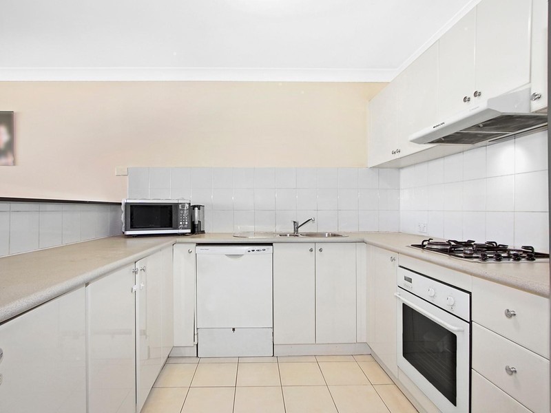 305/10 Wentworth Drive, Liberty Grove NSW 2138