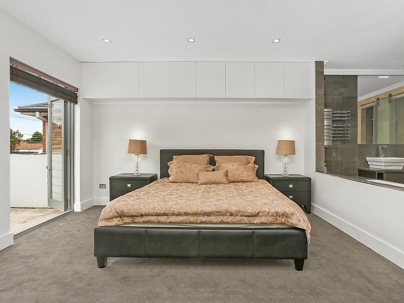 45 Wellbank Street, Concord NSW 2137