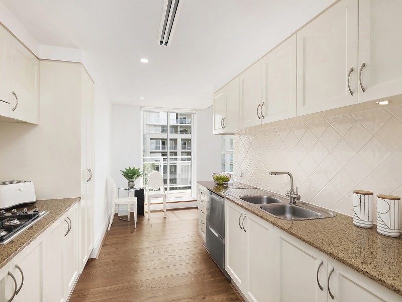 37/2 Juniper Drive, Breakfast Point NSW 2137