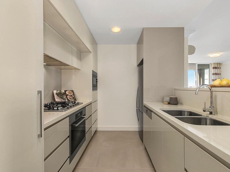 302/10 Vineyard Way, Breakfast Point NSW 2137