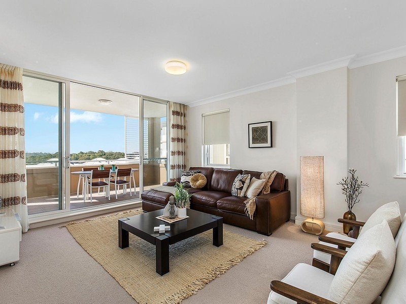 302/10 Vineyard Way, Breakfast Point NSW 2137