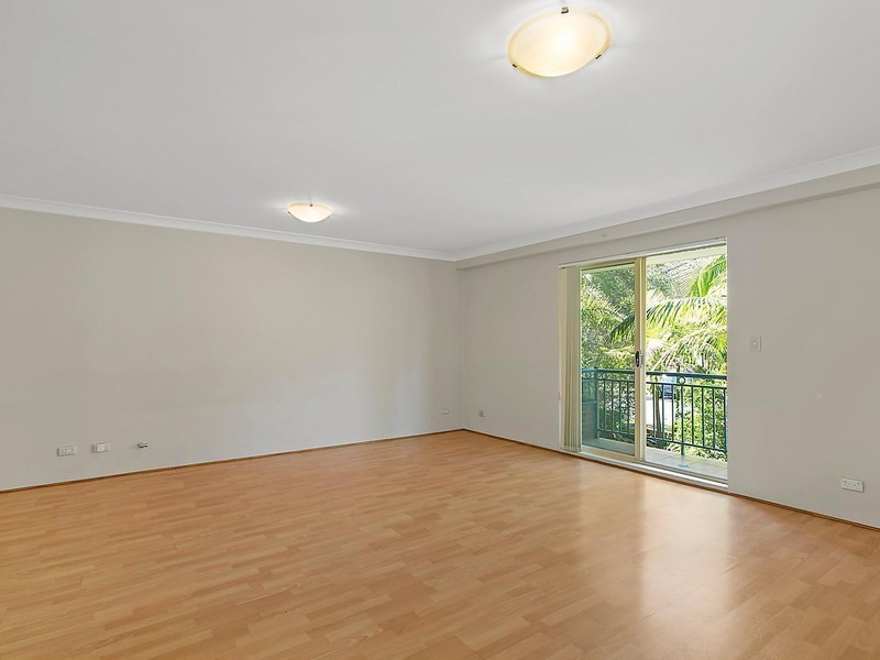 14/5 Marlene Crescent, Greenacre NSW 2190