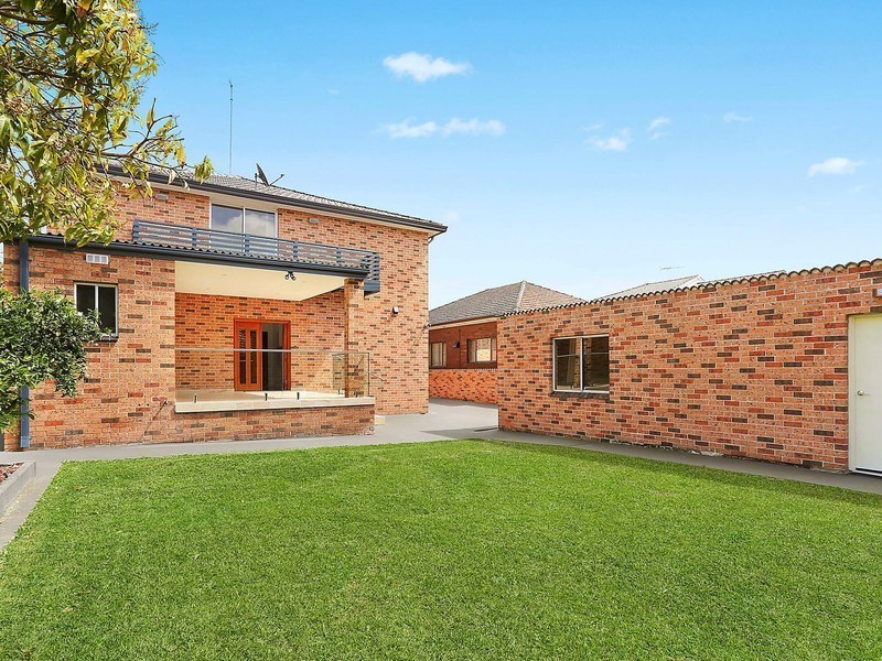 37 Macnamara Avenue, Concord NSW 2137