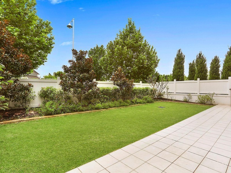 11/28 Village Drive, Breakfast Point NSW 2137