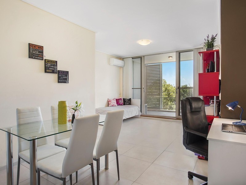 406/1 The Piazza, Wentworth Point NSW 2127