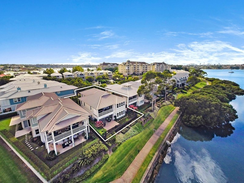 27 Jacaranda Drive, Cabarita NSW 2137