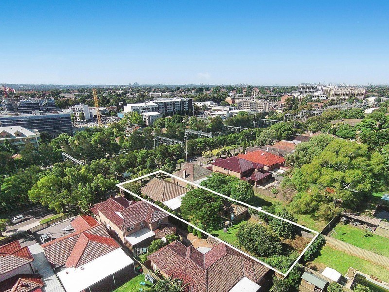 52 The Crescent, Homebush NSW 2140