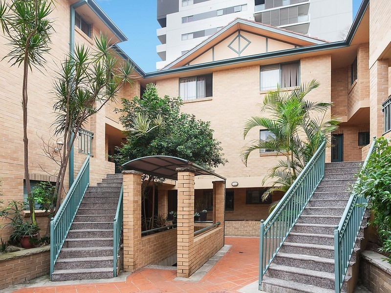 7/2 Gloucester Avenue, Burwood NSW 2134