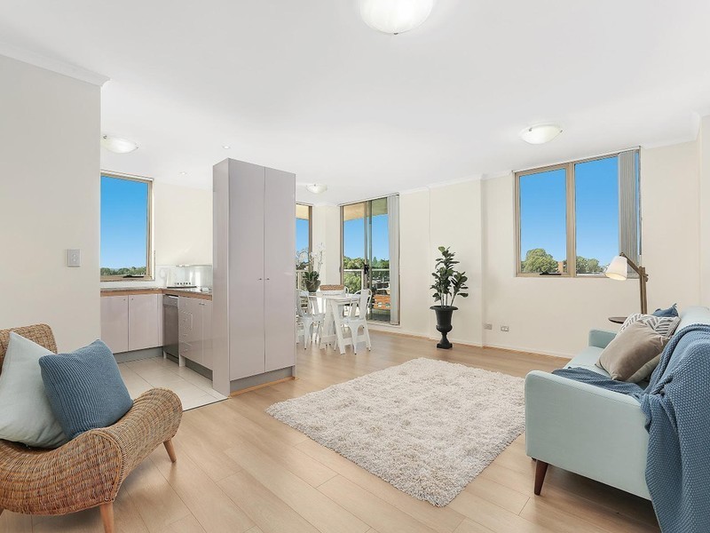 507/17 The Esplanade, Ashfield NSW 2131