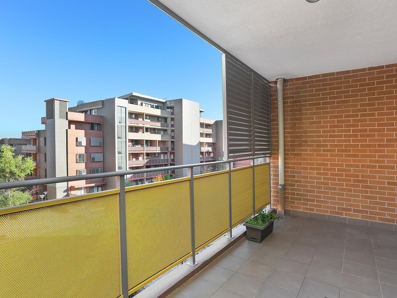 302J/27 George Street, North Strathfield NSW 2137