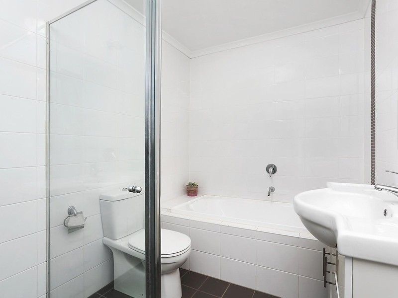 302J/27 George Street, North Strathfield NSW 2137