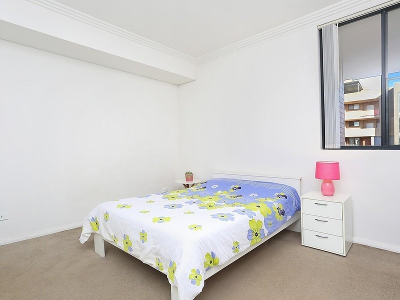 302J/27 George Street, North Strathfield NSW 2137