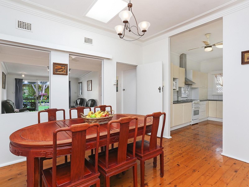 325 Rowe Street, Eastwood NSW 2122