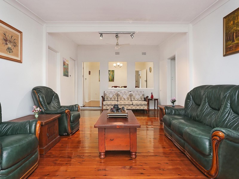 325 Rowe Street, Eastwood NSW 2122