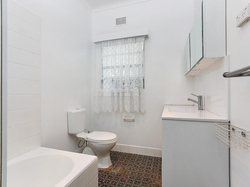 325 Rowe Street, Eastwood NSW 2122