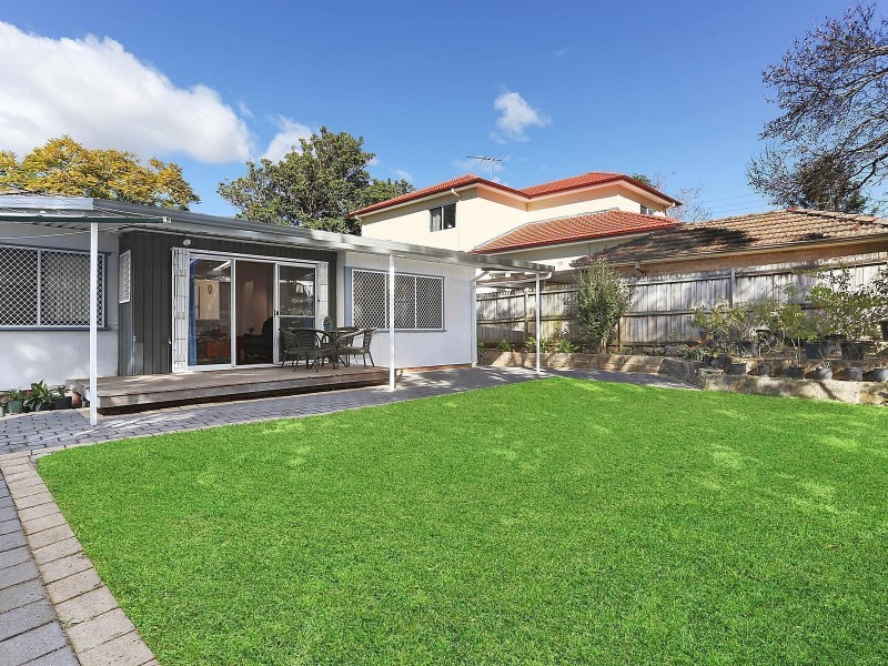 325 Rowe Street, Eastwood NSW 2122