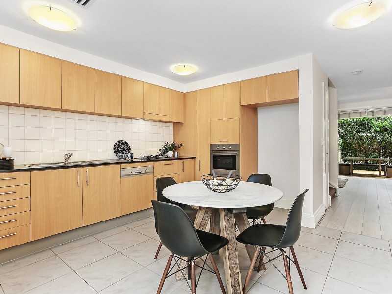 10/1 Woodlands Avenue, Breakfast Point NSW 2137
