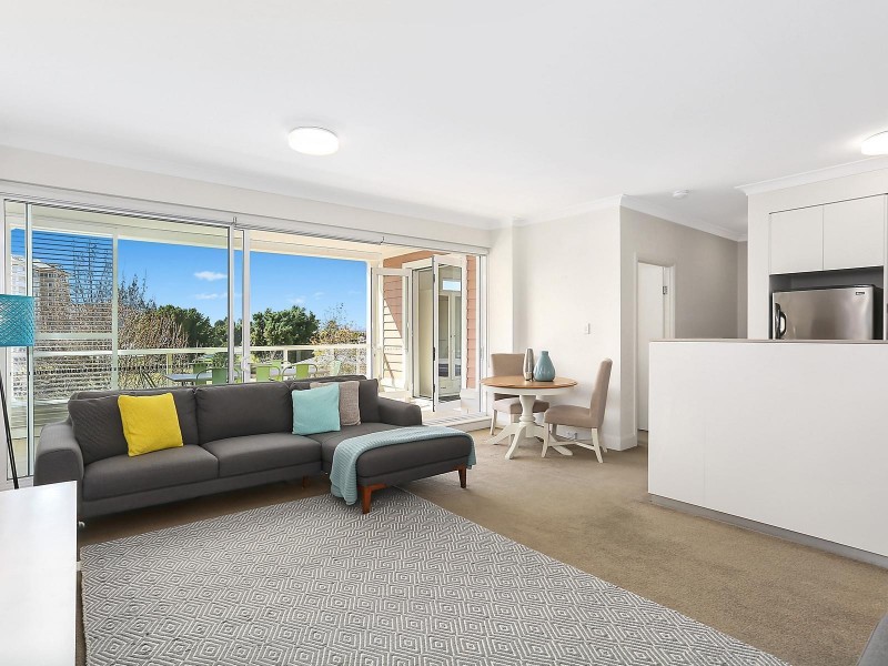32/28 Village Drive, Breakfast Point NSW 2137