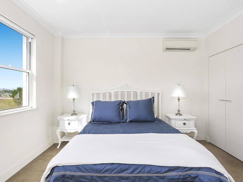 32/28 Village Drive, Breakfast Point NSW 2137