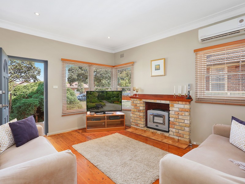 8 Carlton Parade, Punchbowl NSW 2196
