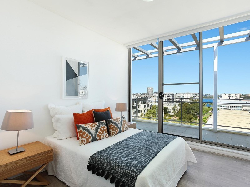 806/37 Amalfi Drive, Wentworth Point NSW 2127