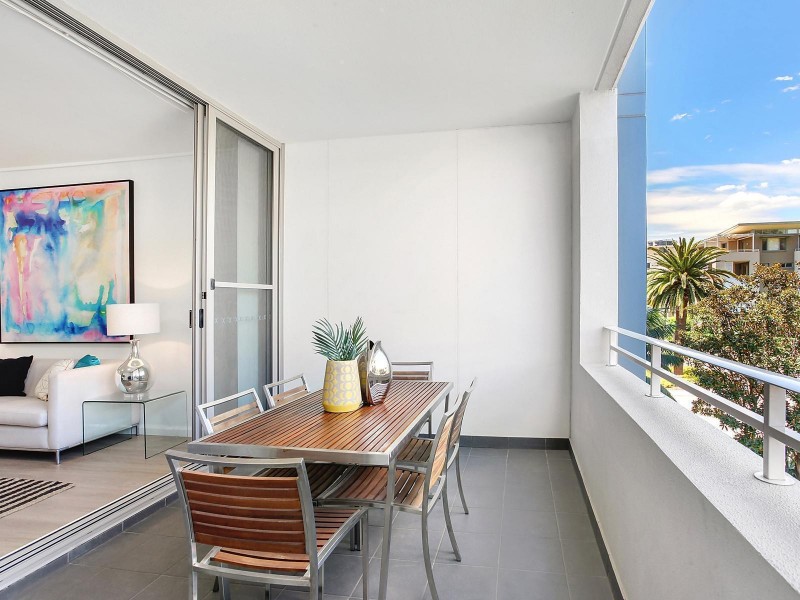 319/37 Amalfi Drive, Wentworth Point NSW 2127