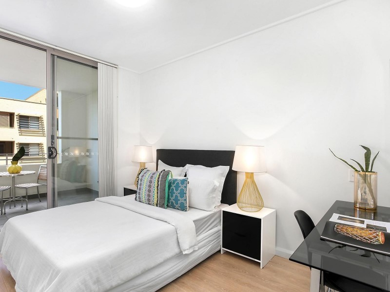 319/37 Amalfi Drive, Wentworth Point NSW 2127