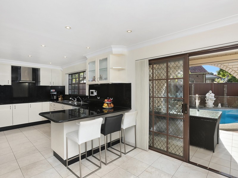 2 Edith Avenue, Concord NSW 2137