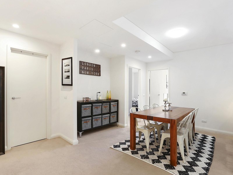 301/8 Marine Parade, Wentworth Point NSW 2127