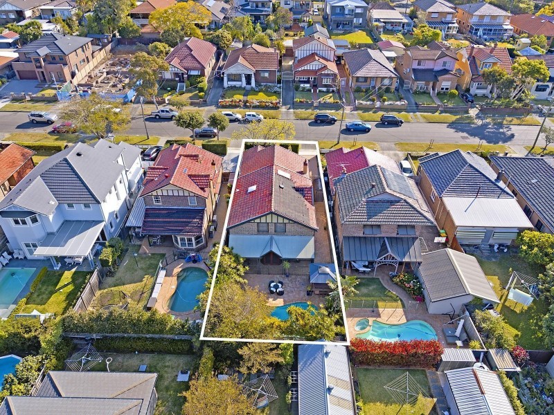 21 Macnamara Avenue, Concord NSW 2137