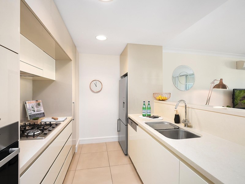 111/16 Vineyard Way, Breakfast Point NSW 2137