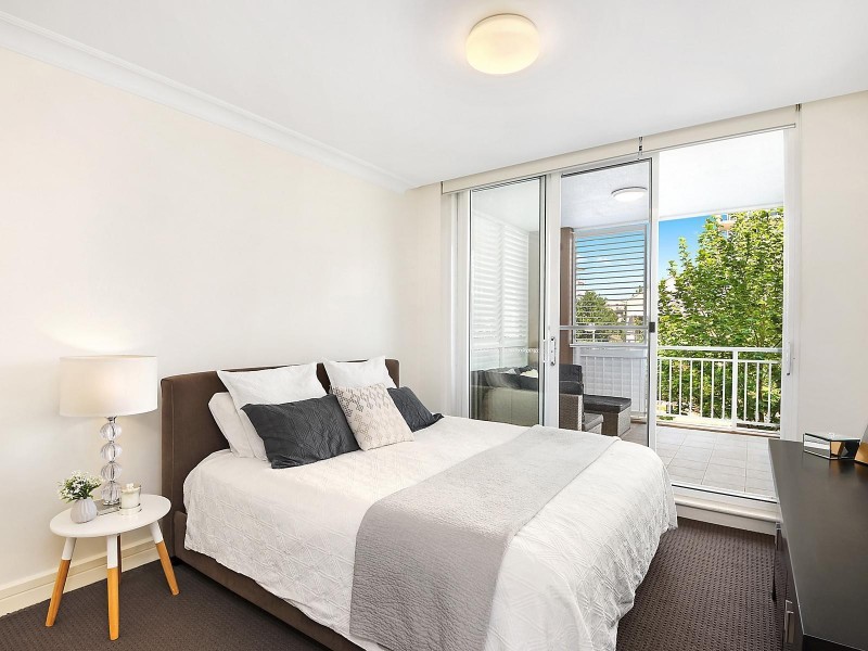 111/16 Vineyard Way, Breakfast Point NSW 2137