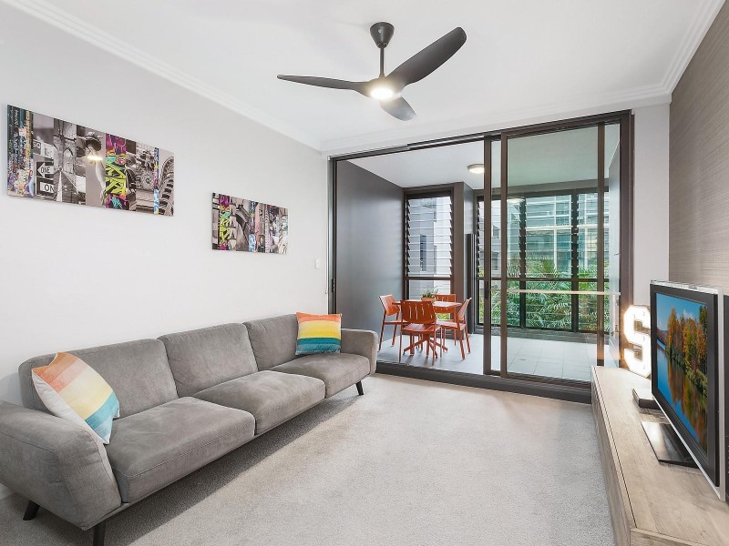 409/53 Hill Road, Wentworth Point NSW 2127