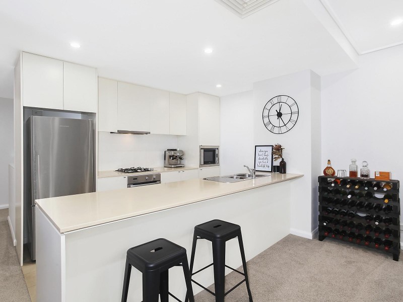 641/2 The Crescent, Wentworth Point NSW 2127