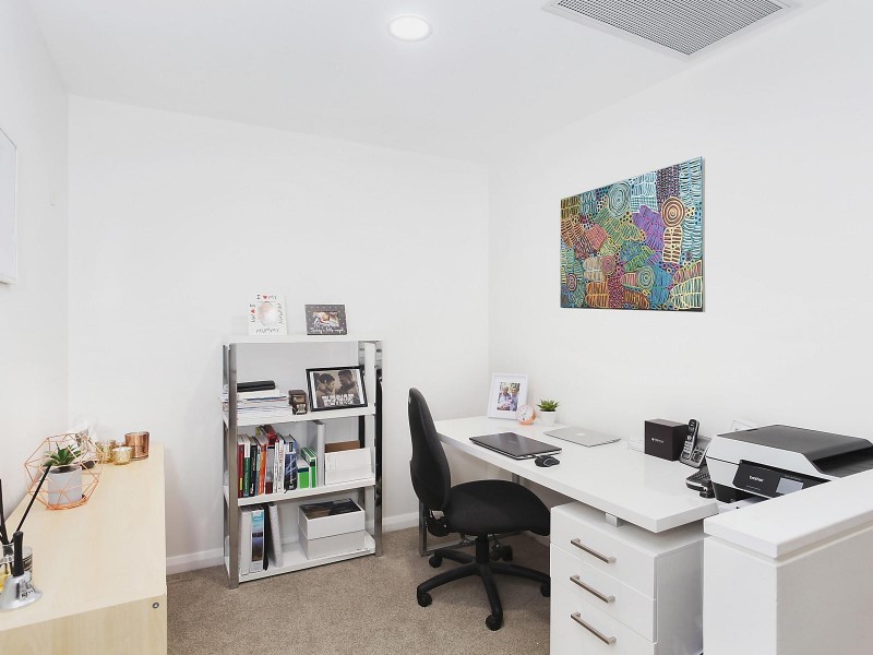 641/2 The Crescent, Wentworth Point NSW 2127