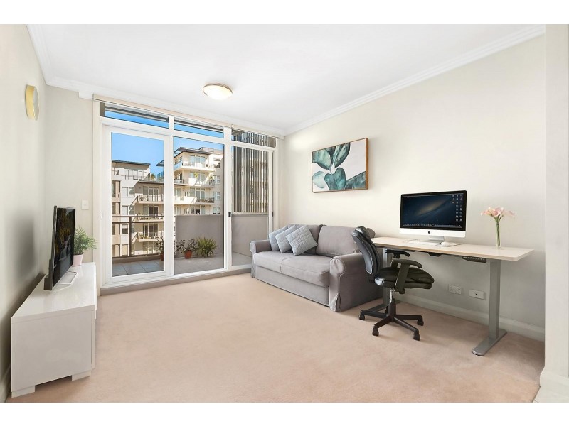 27/1 Bay Drive, Meadowbank NSW 2114