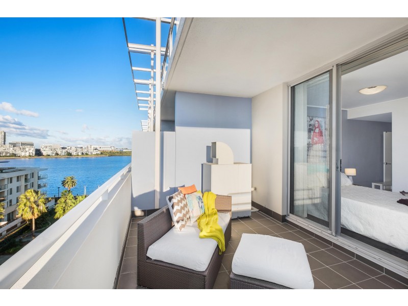 842/2 The Crescent, Wentworth Point NSW 2127