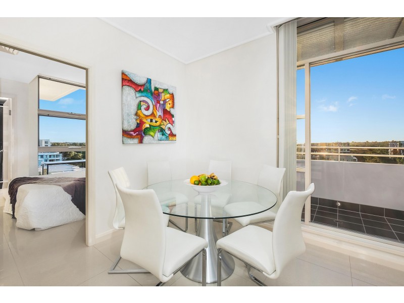 842/2 The Crescent, Wentworth Point NSW 2127